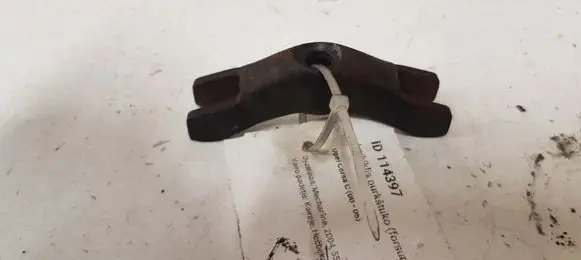 Opel Corsa C Fuel Injector clamp holder B148