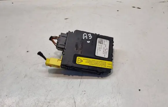 Audi A3 S3 8P Steering angle sensor 8P0953549 05113620 01016040700413