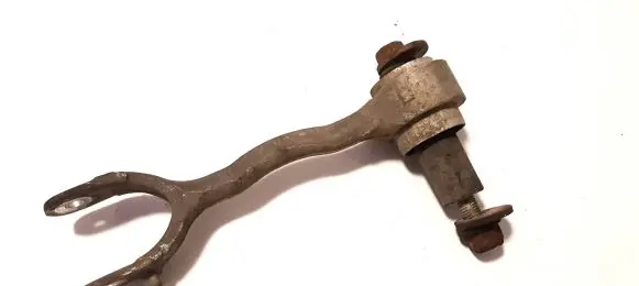 Rear control arm