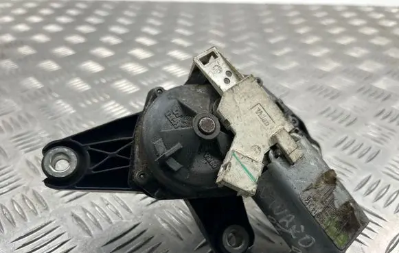 Opel Vivaro Rear window wiper motor 
