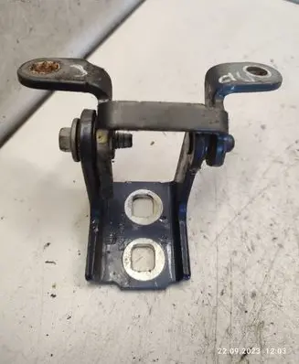 Rear door upper hinge