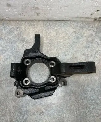 Subaru Impreza II Front wheel hub spindle knuckle 28313FE060 070607S