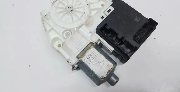 Volkswagen PASSAT B7 USA Front door window regulator motor 3C0959793B