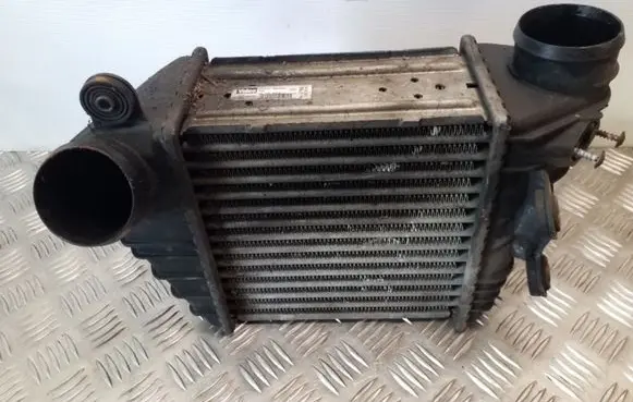 Seat Toledo II (1M) Intercooler radiator 1J0145803F