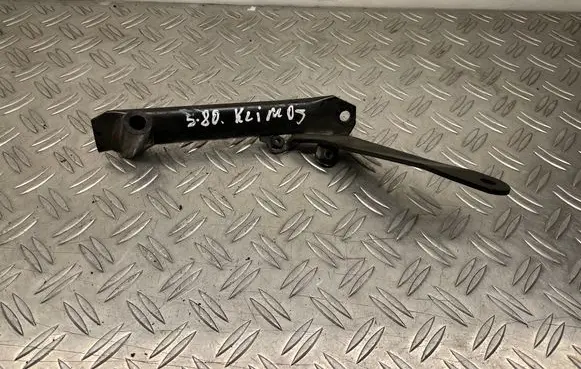 Volvo S80 A/C compressor mount bracket 6G9N0606C 30788268