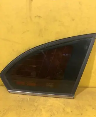 Chevrolet Captiva Sliding door window/glass 147KM