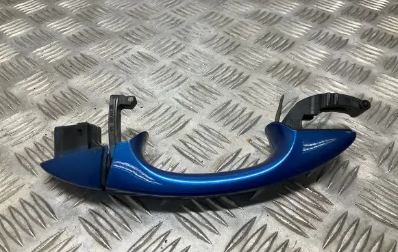 Skoda Octavia Mk3 (5E) Front door exterior handle 5G0837205