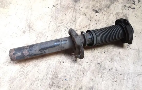 Volkswagen PASSAT B6 Front shock absorber/damper