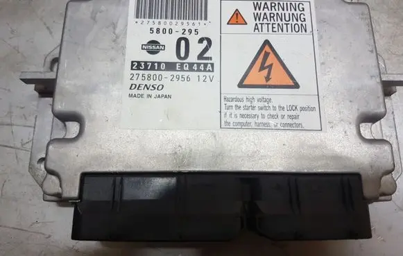 Nissan X-Trail T30 Engine control unit/module 23710EQ44A 5800295 2758002956