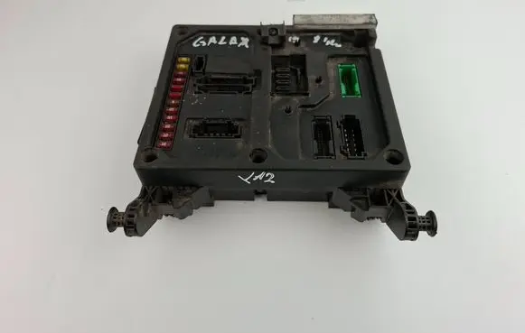Ford Galaxy Fuse module 7MO962258H S108145100G