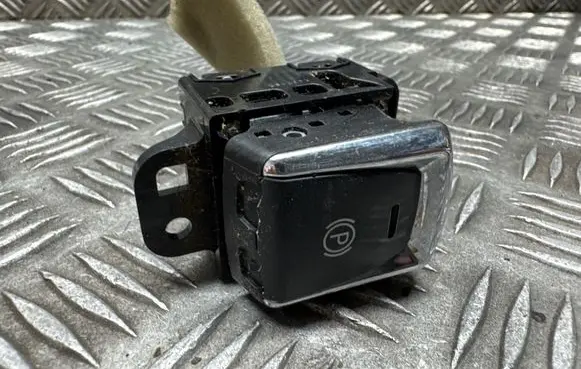 Nissan Qashqai Hand parking brake switch 14527SM