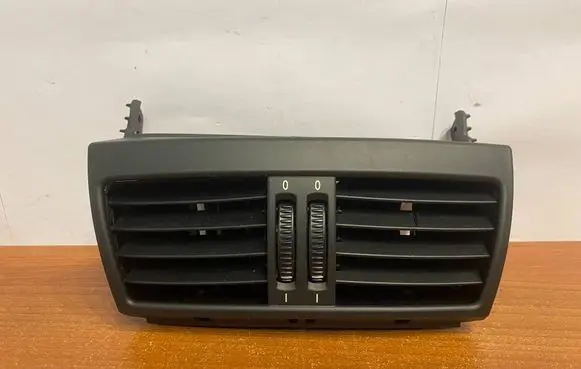 BMW X5 E70 Rear air vent grill 6954953 6954954 6958748