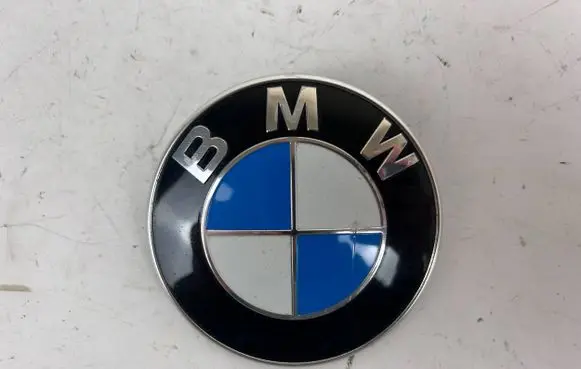 BMW 7 F01 F02 F03 F04 Manufacturer badge logo/emblem 813237504
