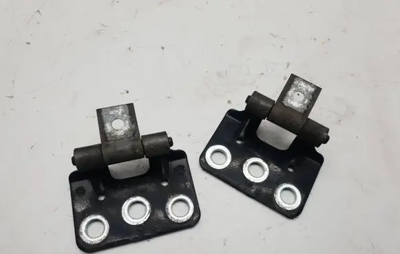 Volvo XC90 Tailgate/trunk/boot hinge