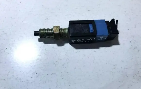 Nissan Primera Brake pedal sensor switch 33180