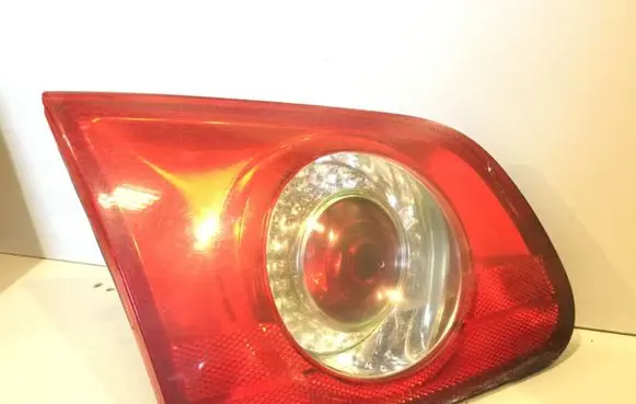 Volkswagen PASSAT B6 Tailgate rear/tail lights 272001