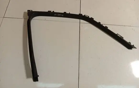 Ford S-MAX Front door glass trim molding 6M21R201A18AEW