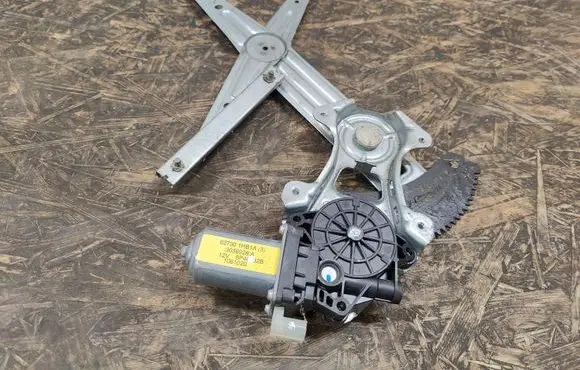 Nissan Note (E12) Front door window regulator with motor 807003BB0A