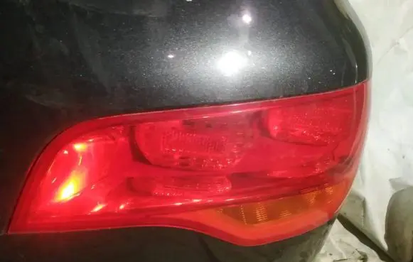 Audi Q7 4L Tailgate rear/tail lights