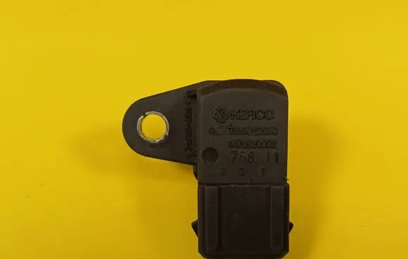 Hyundai Accent Air pressure sensor 3933022000 9470930002