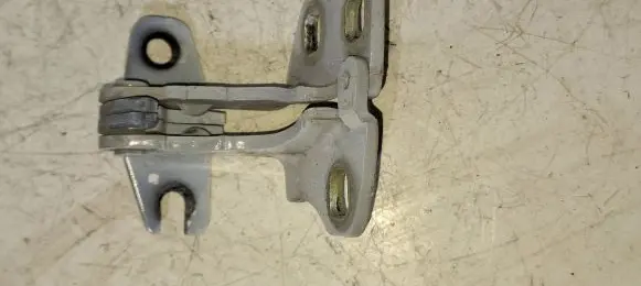 Tesla Model 3 Front door upper hinge 21191 FUL035F