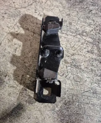 Ford Focus Loading door lock loop/hook striker 3M51R404B12