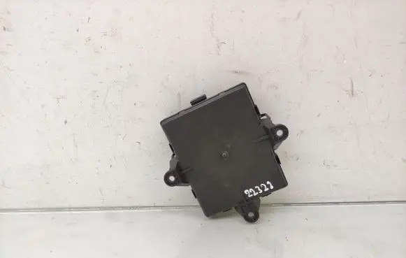 Mercedes-Benz B W245 Door control unit/module A1698203185