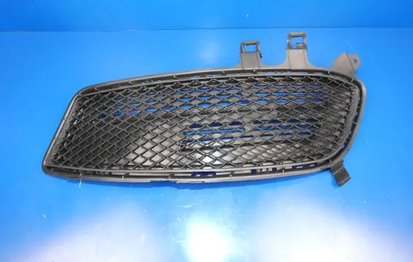 Mercedes-Benz A W176 Front bumper lower grill A1768851622