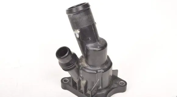 Volvo XC40 Thermostat housing 31686046