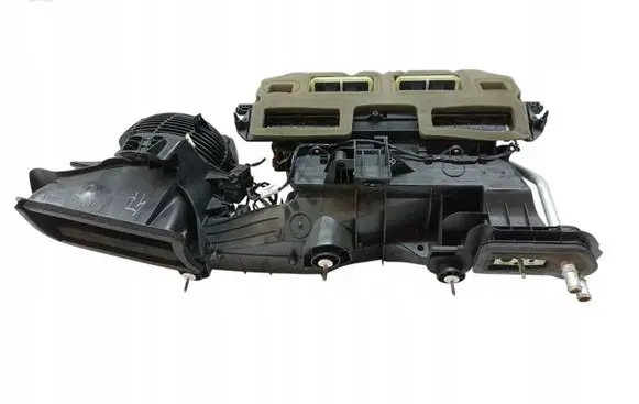 Dodge Charger Interior heater climate box assembly P68430171AA
