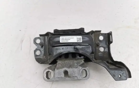 Audi A1 Engine mount bracket 2Q0199555AF