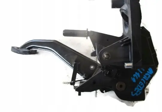 Clutch pedal