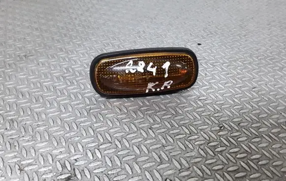 Land Rover Freelander Front fender indicator light 236577
