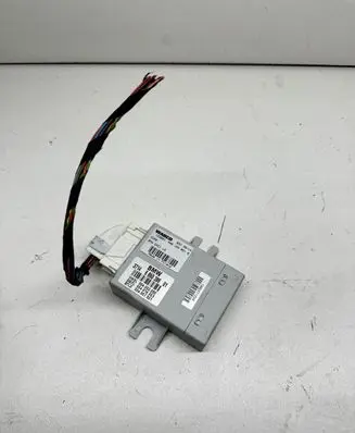 BMW 5 F10 F11 Air suspension control unit module (rear) 6860386 4461500610 004002000