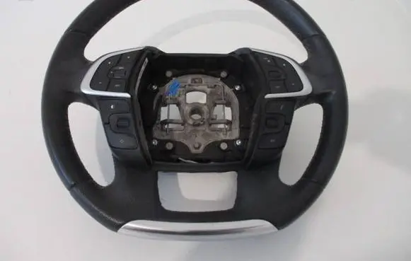Citroen C4 II Steering wheel 307102785P96 00010637 96720514ZD