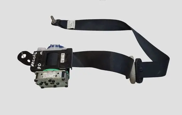 Mazda 6 Front seatbelt 0437002 1071042