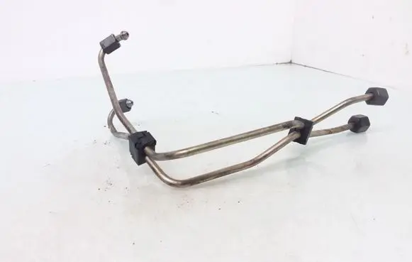 Peugeot 206 Fuel injector supply line/pipe 