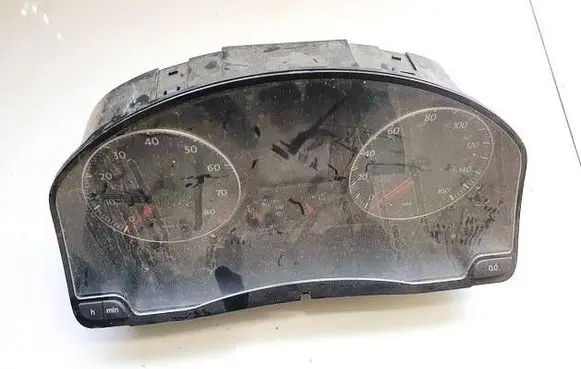 Volkswagen Golf V Speedometer (instrument cluster) 1K0920954A VDD0242506