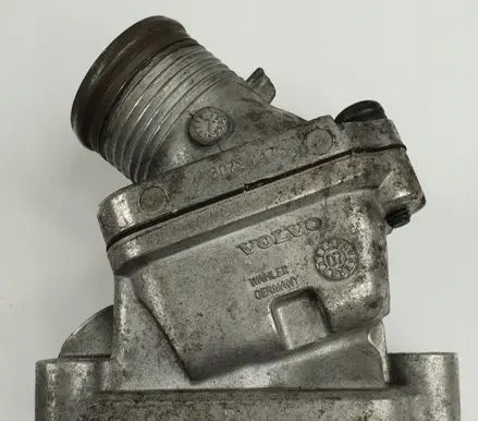 Thermostat/thermostat housing