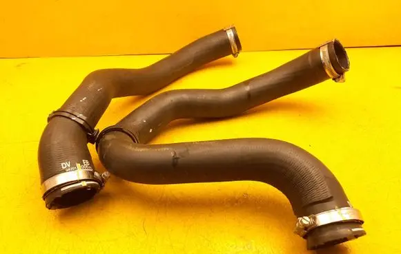 Peugeot 3008 II Intercooler hose/pipe 9820100680 9820100780