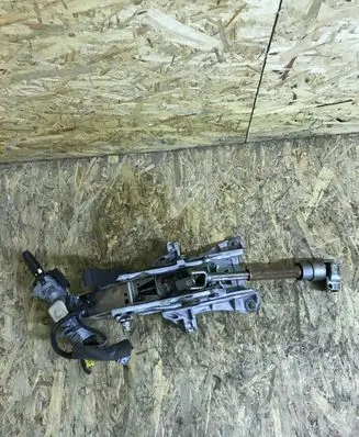 Ford Focus Steering wheel axle
