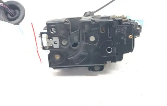 Skoda Octavia Mk2 (1Z) Rear door lock 7L0839016