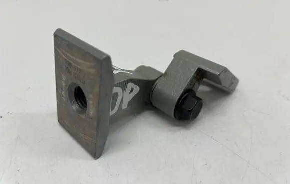 Mini Clubman F54 Front door lower hinge 7246068