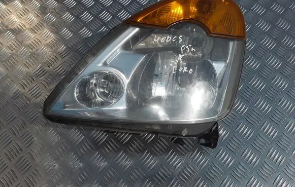 Renault Modus Headlight/headlamp 085511151L