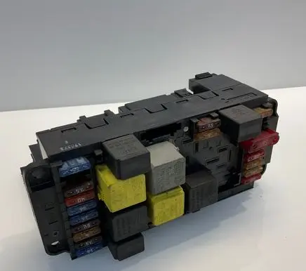 Mercedes-Benz C W203 Fuse module 2035451601 5DK00848550 0000214815099203