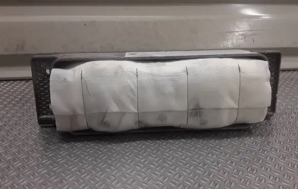 Audi A4 S4 B7 8E 8H Passenger airbag 8E1880204B