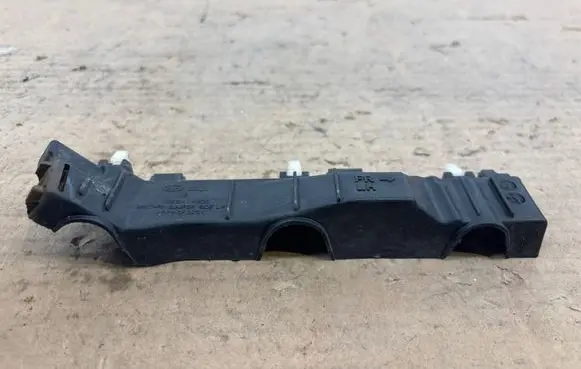 KIA Rio Front bumper mounting bracket 865151W200