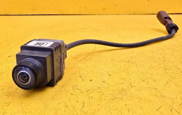 Mercedes-Benz GLC C253 Front bumper camera A0009050806