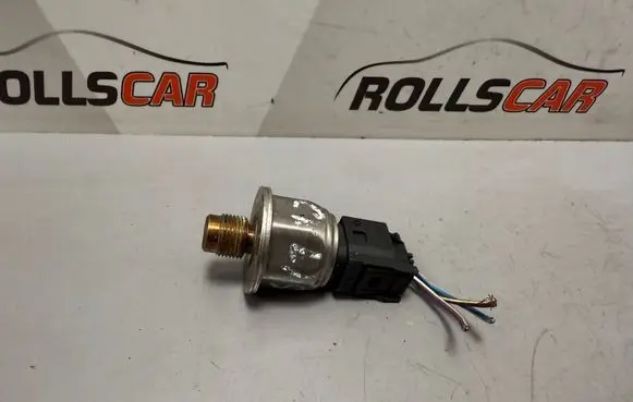 Mercedes-Benz C W203 Fuel pressure sensor 