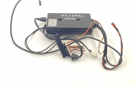 Mercedes-Benz CLS C219 Phone control unit/module B67824232